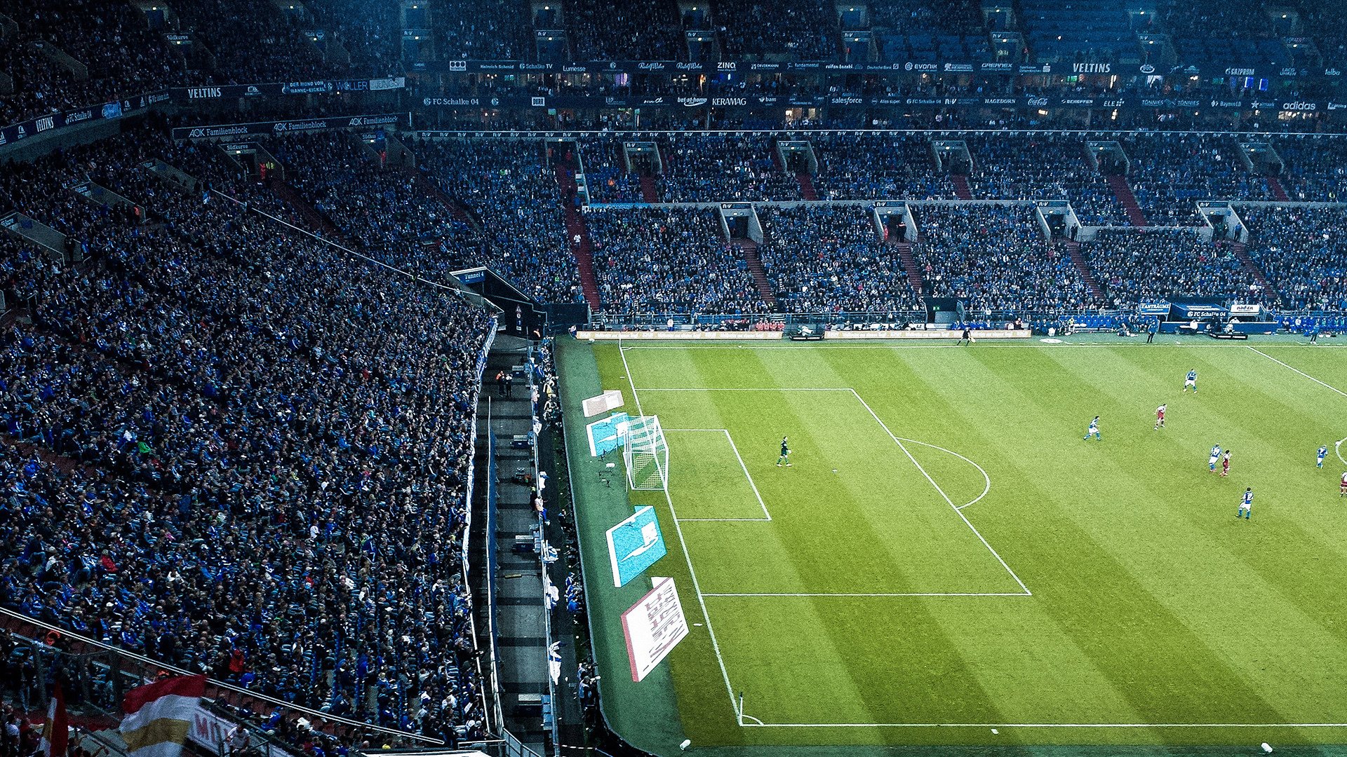 开云体育登录-视频回放系统发挥重要作用争议判罚得到及时修正与回应，视频回放在哪里